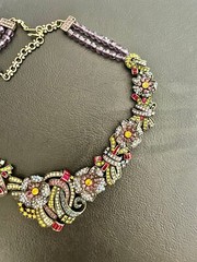 Stunning Lavintage Multicolor Rhinestones Flower Necklace