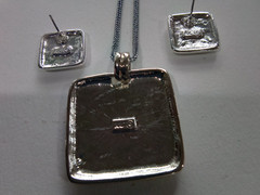 New KC Vintage Signed Silvertone Modernist Earthtone Pendant & Earrings