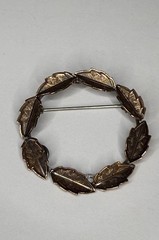 Vintage Bell Trading Post Solid Copper Leaf Wreath Brooch Pin 1950s Mid Century