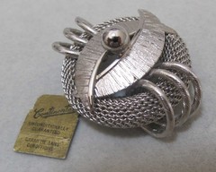 Vtg CONTINENTAL Modernist Layered Silver Tone Mesh Brooch w Tag 1-3/4” NOS