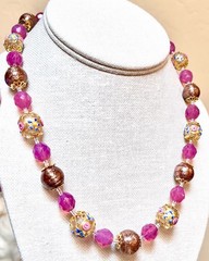 STUNNING Antique Wedding Cake, Pink Opalescent & Aventurine Art Glass Necklace