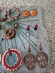 Mixed Earring Lot Of 8 Pairs Metal, Wood, Beads Stone 1 Clip on Some New