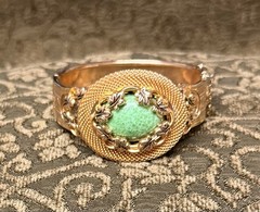 Vintage Faux Jade And Gold Tone Metal Bracelet / Costume Jewelry