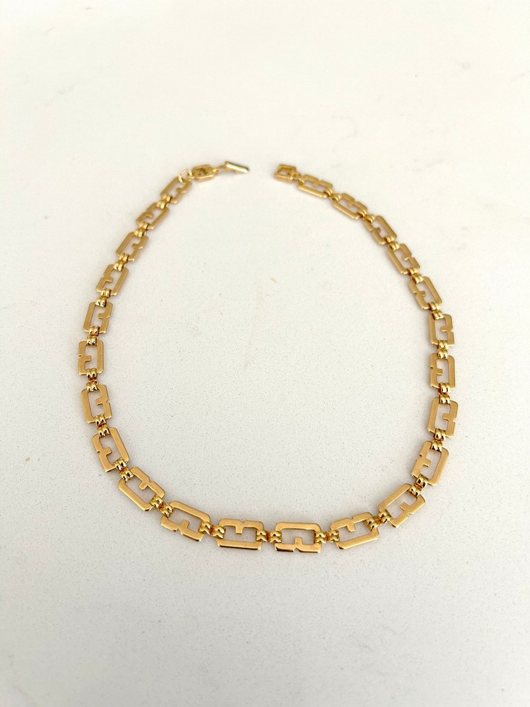 Vintage GIVENCHY 1980s GoldT plated GG Logo Chain Link Choker Necklace 16″