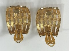 Erwin Pearl Earrings Clip On Gold Tone 1.25 inch – Vintage