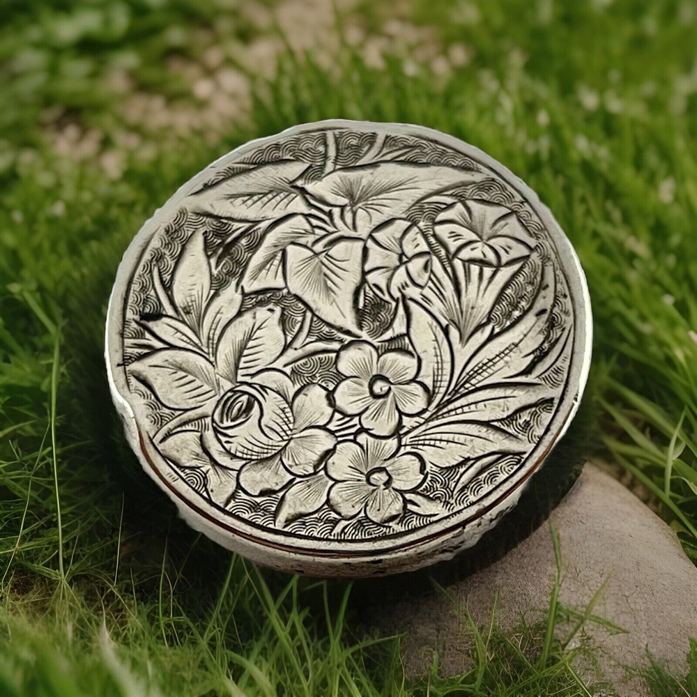 Antique Victorian Engraved Forget-me-Knot Flowers & Ivy Leaves Silver Brooch