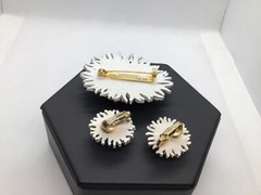 Vintage 1950’s Bubbleite Featherlight Celluloid Floral Brooch & Clip Earring Set
