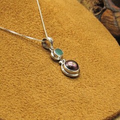 Vintage Sterling Silver Aventurine and Man-made Pearl Pendant Necklace