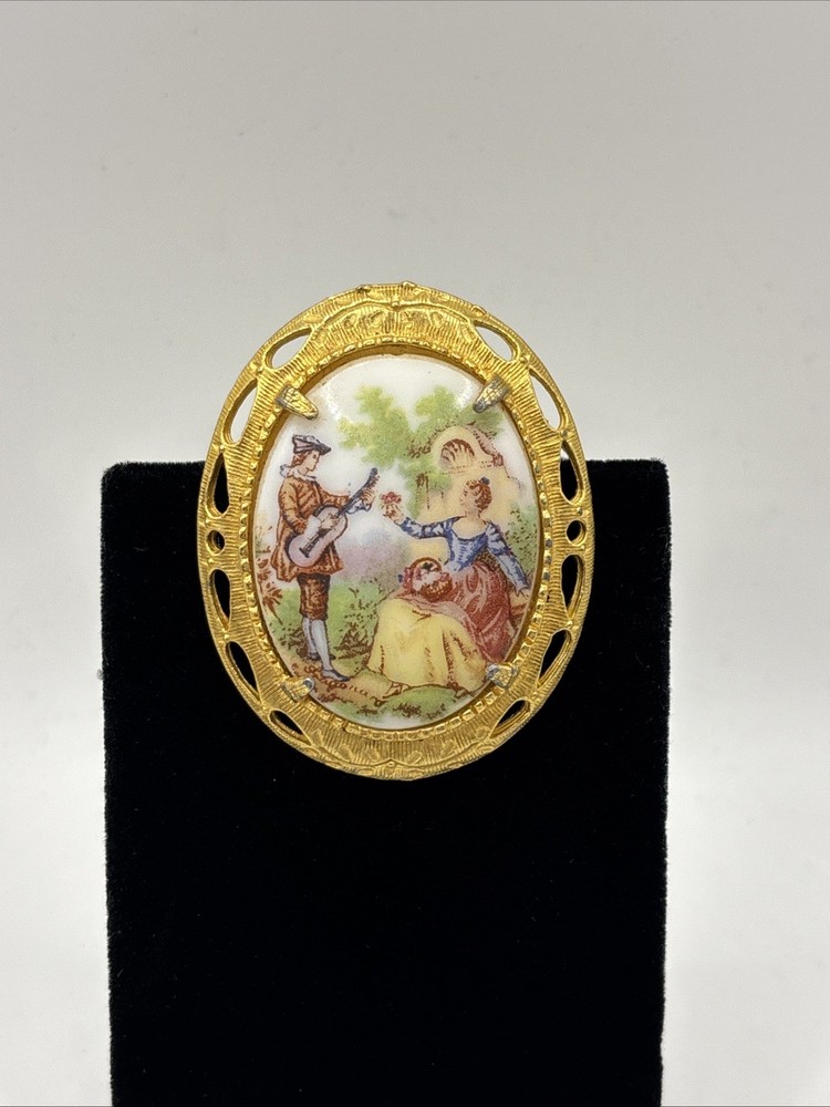 Vintage Brooch Pin 1950’s Reproduction Courting Couple