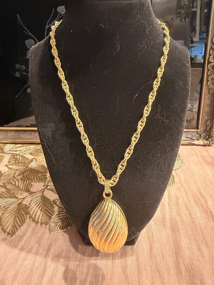 Vintage AVON Gold Tone Egg Shape Perfume Locket Necklace Pendant