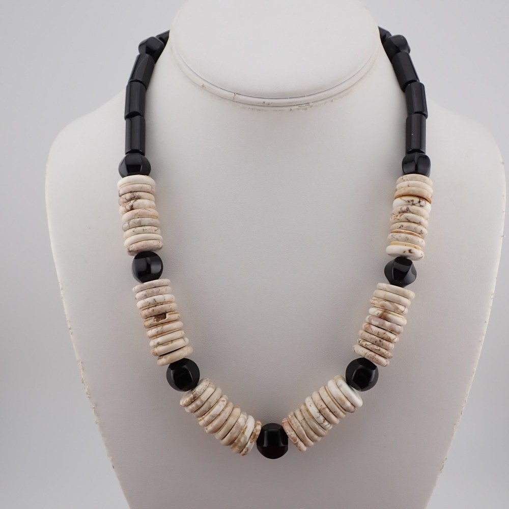 Vintage Black Onyx Bead Saucer Jasper Sterling Silver Clasp 20″ Necklace
