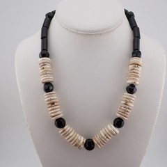 Vintage Black Onyx Bead Saucer Jasper Sterling Silver Clasp 20″ Necklace