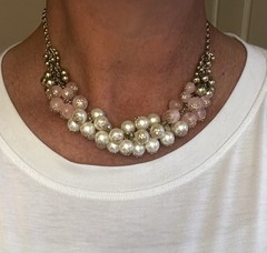 Vintage Avon NRT pearly gold tone necklace 21”