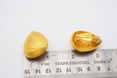 Vintage Givenchy Clip On Earrings Gold Tone Thumb Print