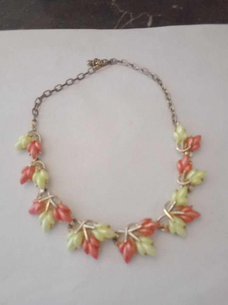 Vintage Collar Style Necklace Gold Tone Pink And Yellow,Green Leaves