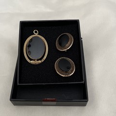Vintage 1940’s To 50’s Black Onyx Pendant With Clip On Earrings