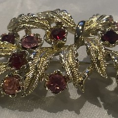 Vintage Stunning Pink Purple Rhinestones Lg Leaf Brooch Pin Silver 1” by 2 1/2”