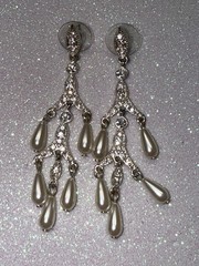 Signed Avon Elegant Pearl Rhinestone Drop Earrings Dangle VTG Statement Set Pair