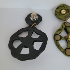 Vintage 1980s Green Wheel Dangle Clip On Statement Earrings Runway Lightweight