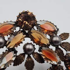 Vtg Open Wreath Navette Rhinestone Brooch Autumn Brass Leaves Fall Amber Pin