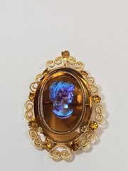 Vintage Celebrity NY D&E Juliana Cameo Topaz Rhinestone Brooch/Pendant