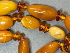 Vintage Baltic Butterscotch Amber Necklace Egg Yolk Honey Oval Beads 32.1g 60cm