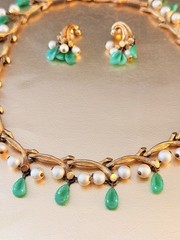 KRAMER VTG Signed Gold Tone Faux Pearl Jade Dangle Branch Link Necklace Earrings