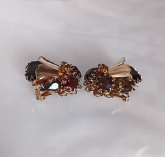 Vintg Carnegie, Caviness, Hobe Unsigned Rhinestone Clamper Bracelet Earrings Set