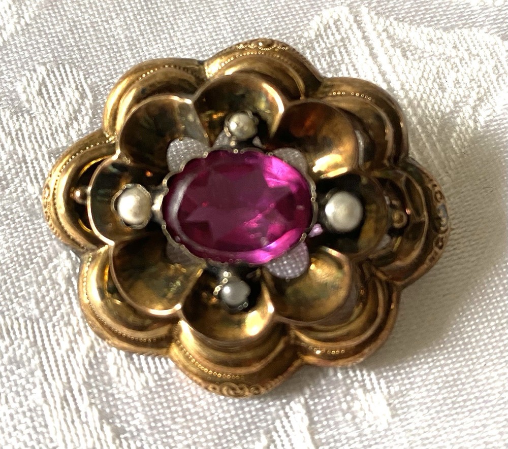 Antique Victorian 10-14k Gold Pink Topaz? Brooch