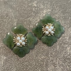 Vintage Swoboda Jade Pearl clip on earrings