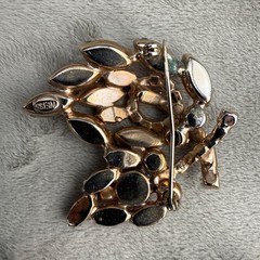 Vintage Weiss Rhinestone Brooch Clip On Earrings Pink Signed