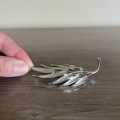 Vintage Judy Lee Brooch Pendant Clip On Earrings Signed Silver Tone Leaf Leaves