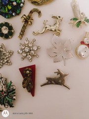 Vintage Brooch Dress Clip Jewelry Lot Rhinestones Enamel Pot Metal Celluloid…