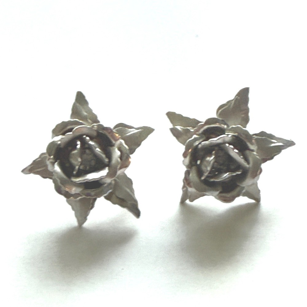 Bugbee & Niles Silver-Tone Rose Stud Screw-Back Earring Vintage Style Jewelry