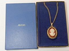 Avon Vintage Cameo Necklace 1993 Pewter Ornament Aspen Leaf Jewelry Lot NICE