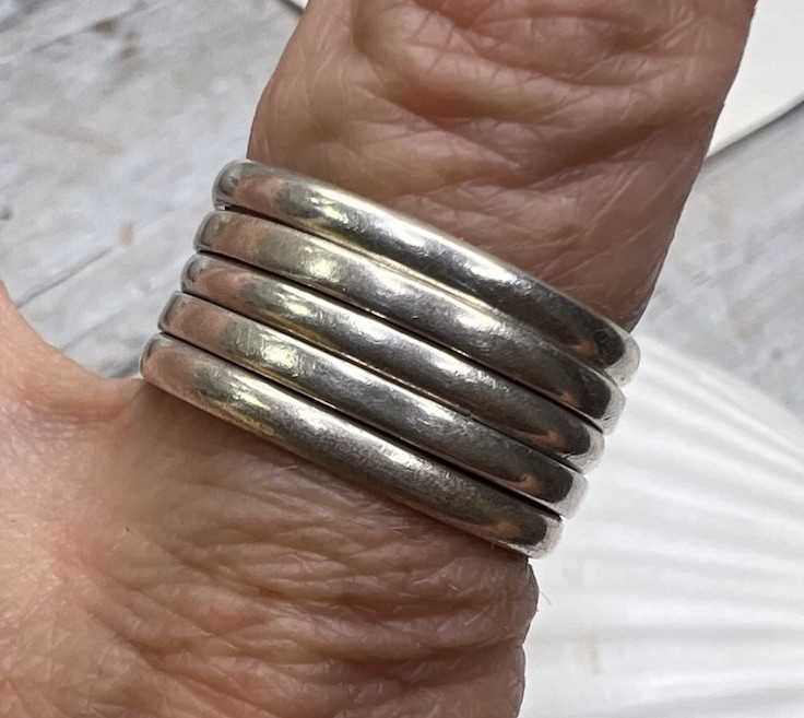 Gorgeous Band Ring Adjoined 5 Stack Sterling Silver Size 7.5 Jewelry 🤍