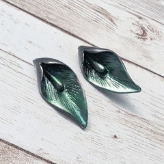 Vintage Earrings For Pierced Ears Green 3D Leaf – Stud Damaged