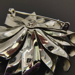 Vintage 3D Flower Brooch Pin Brushed Silver Tone Curled Petals Retro 1960s 2″