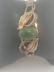 SORRENTO VERMIEL Sterling Silver green Jade filigree leaf motifs hinged bracelet