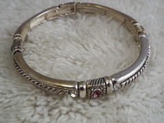 Silvertone Rhinestone Stretch Bracelet (B37)