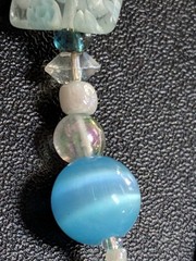 Vintage Y2K Blue Floral Glass & Cat’s Eye Beaded Accent Necklace