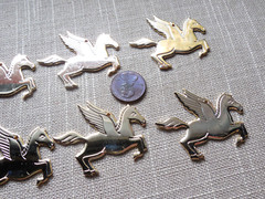 Vintage NOS lot of 6 Pegasus quality gold tone 1 3/4″ pendants for necklaces MSC