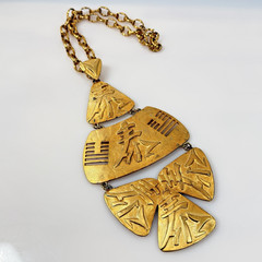 Vintage Castlecliff Necklace Bib Style Brutalist Gold Tone Statement Pendant 16″