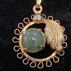 Vintage Sorrento 12 Kt Gold Filled & Jade Necklace w/earrings