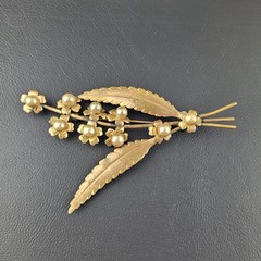 Vintage Floral Spray Gold Tone Metal With Faux Pearl Aged Patina READ
