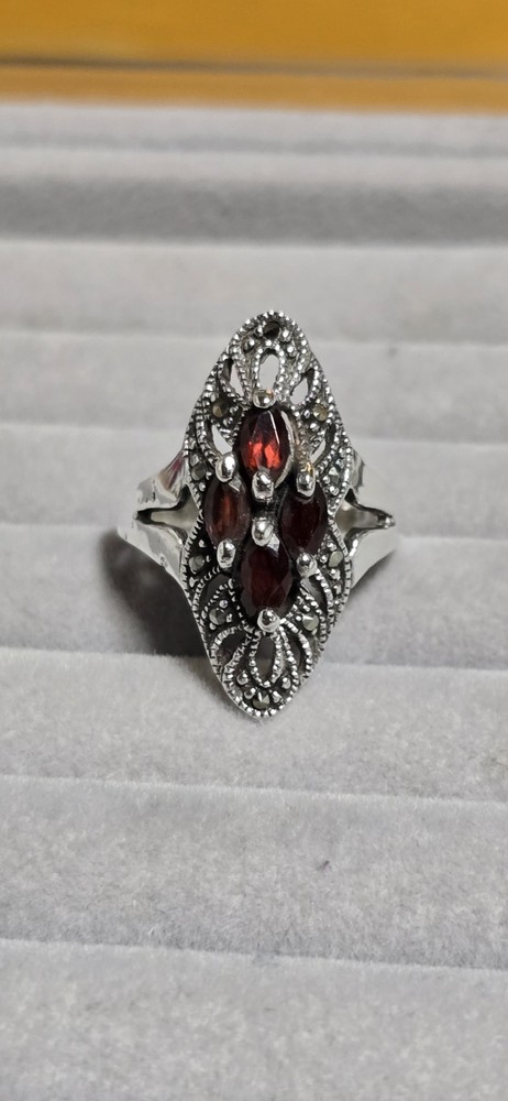 Vintage Art Deco Sterling Silver Marcasite And Garnet Marquise Shape Ring Sz 7