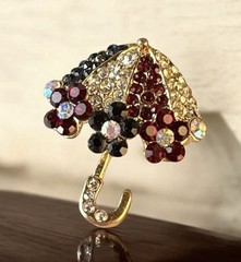 Vtg Rhinestone Umbrella Brooch – Gold Tone – Red Blue Clear Crystals – 1 1/8”