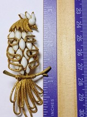 Vintage Corocraft Bird Brooch Milk Glass Bead Pin 1940s 1950s Gold Tone