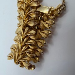 Vintage Signed Francois for Corocraft Gold Tone Leaf Link Bracelet Wide MCM