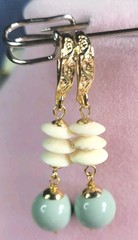 Vintage-style beaded jewelry set featuring pastel blue and white beads 18in